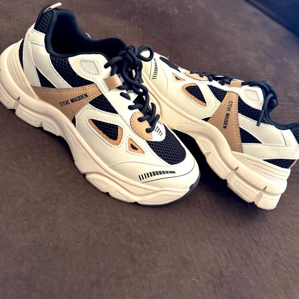 Steve Madden, size 7